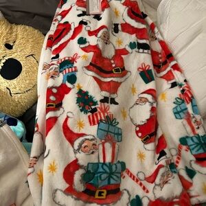 Cupcakes & Cashmere Santa Claus blanket